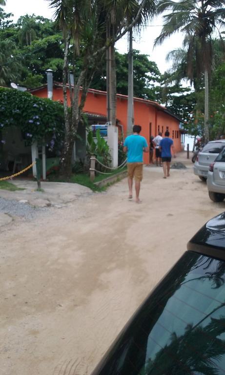 Calumar Guest House อูบาตูบา ภายนอก รูปภาพ